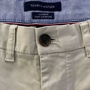 Tommy Hilfiger Men's Khaki Custom Fit Chinos